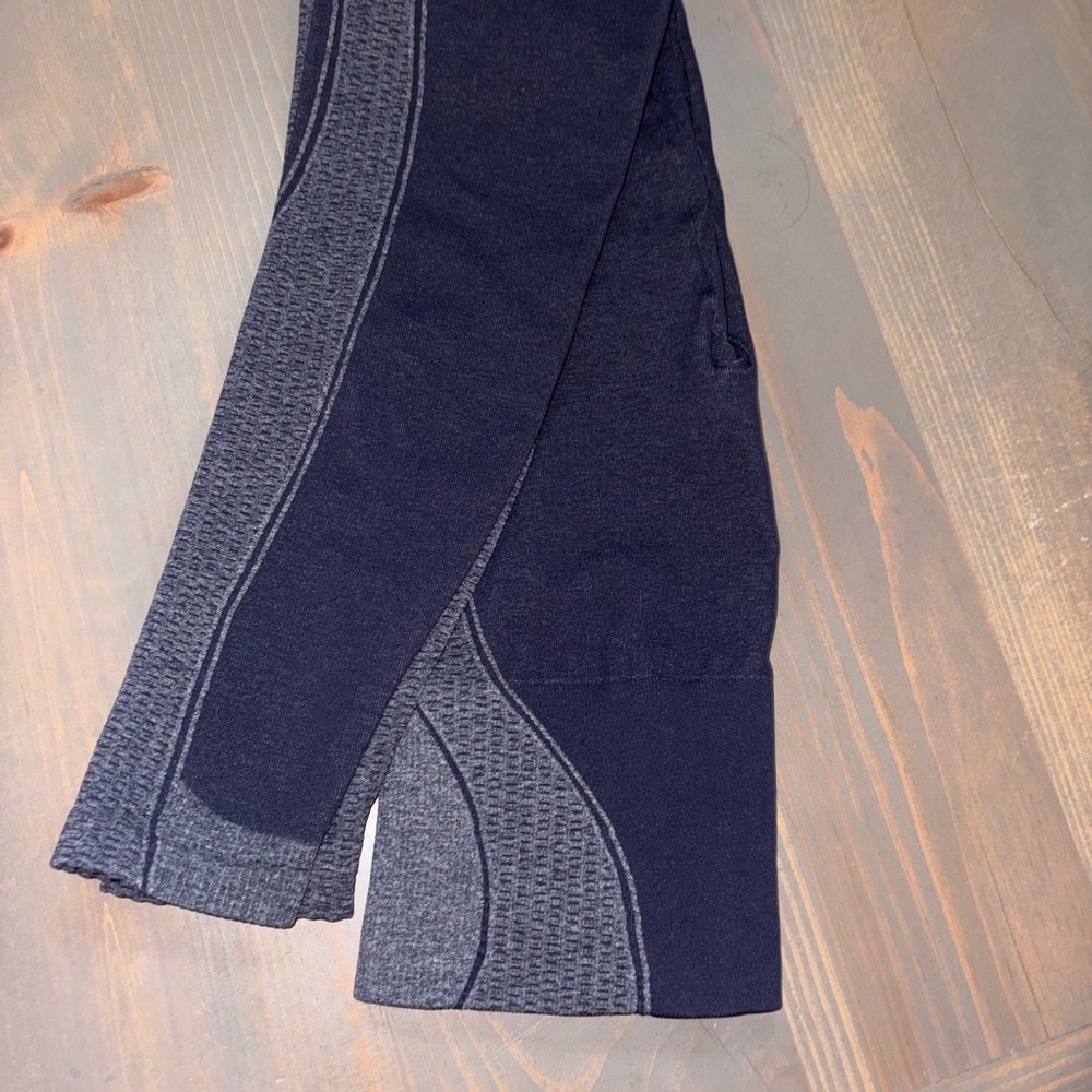 SPANX Heather Gray and Dark Blue Leggings